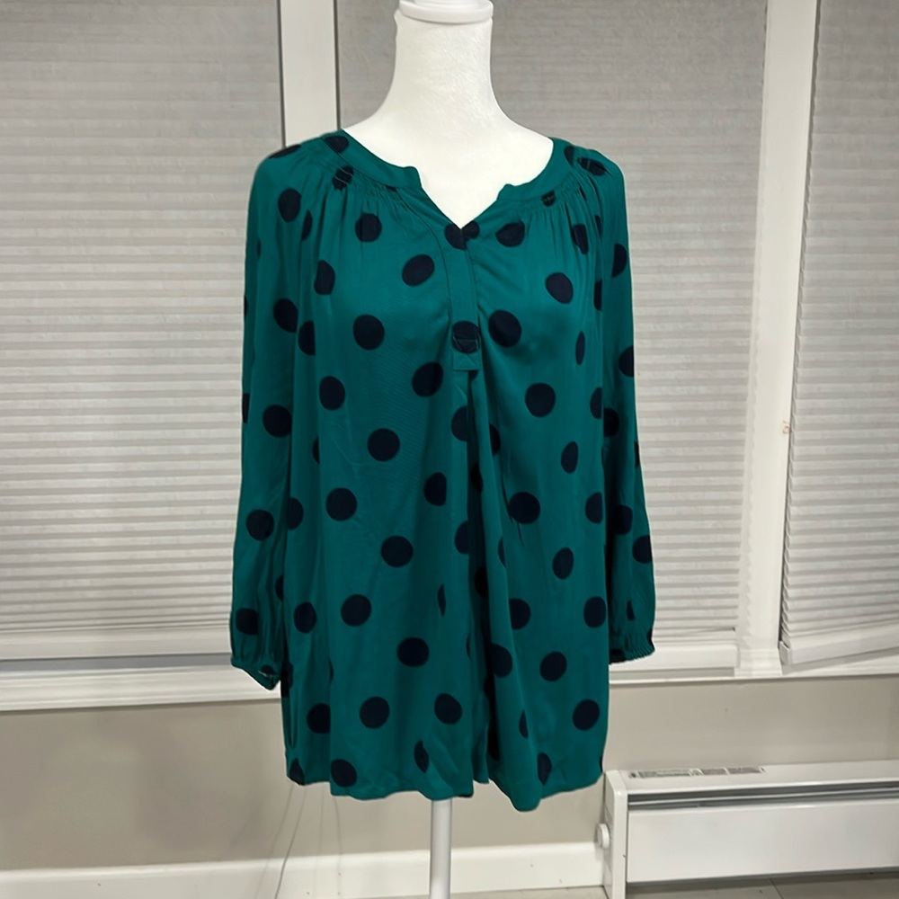 Crown and Ivy women's blouse